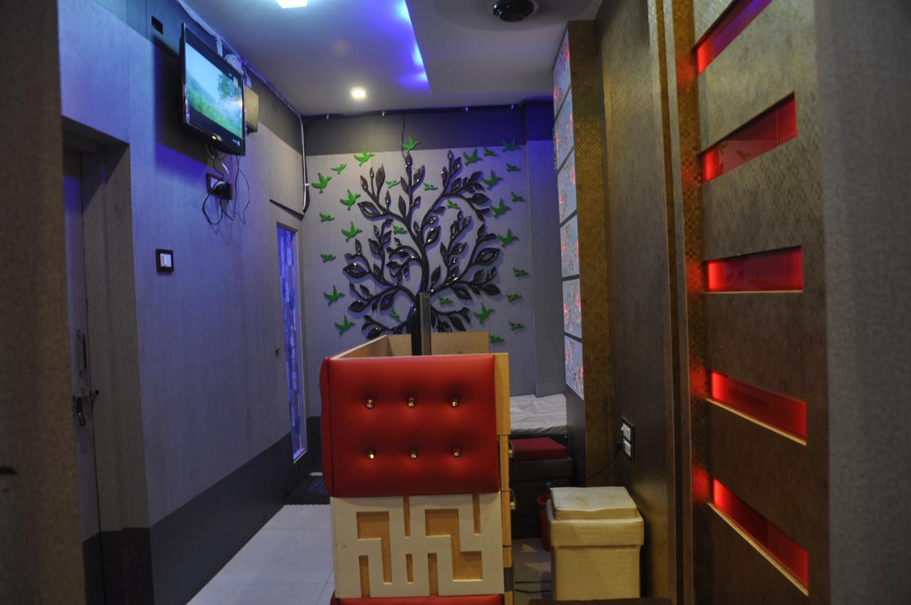 Hotel Golden Inn Balangir Buitenkant foto