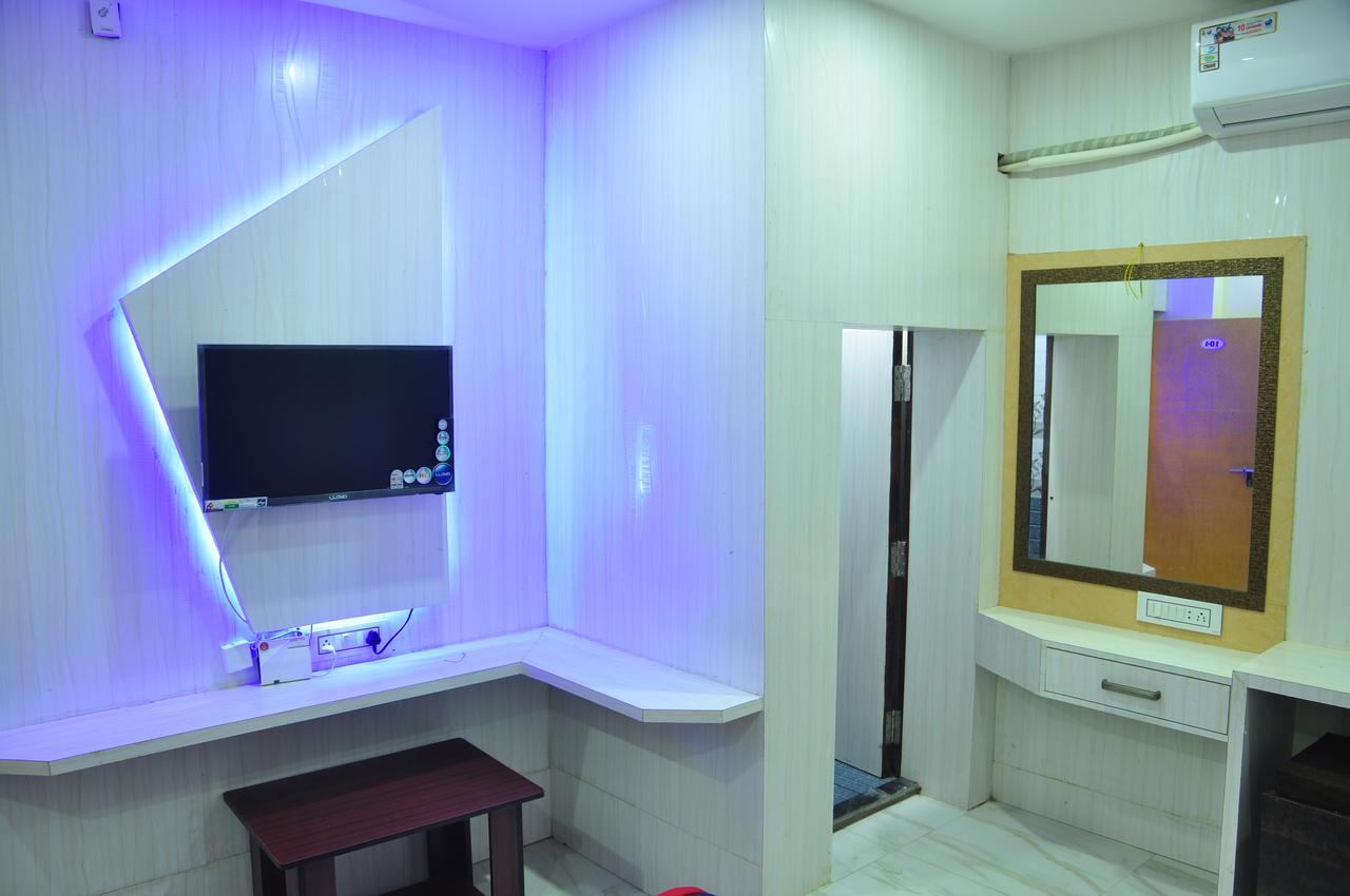 Hotel Golden Inn Balangir Buitenkant foto